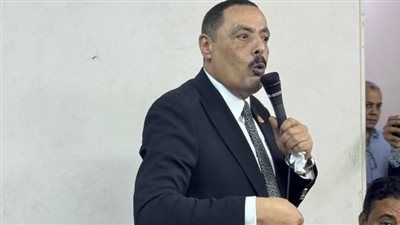 النائب أشرف أمين يناقش مشكلات المواطنين في اللقاء الجماهيري الأسبوعي - الخليج الان
