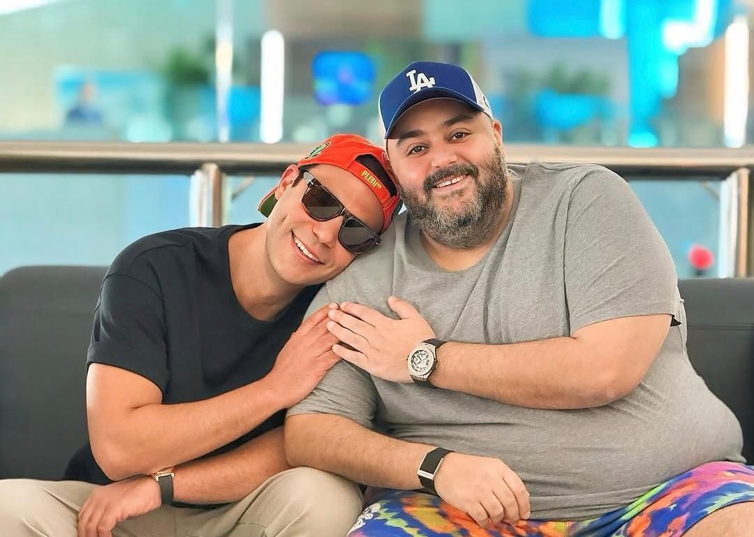 محمد إمام وشيكو يتجهان إلى الرياض لافتتاح “صقر وكناريا” بواجهة روشن - الخليج الان