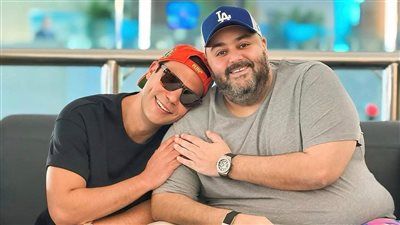 محمد إمام وشيكو يتجهان إلى الرياض لافتتاح “صقر وكناريا” بواجهة روشن - الخليج الان