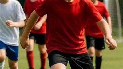 "لو ابنك هيلعب في أكاديمية كرة قدم".. نصائح وتحذيرات من متحدث الرياضة - الخليج الان
