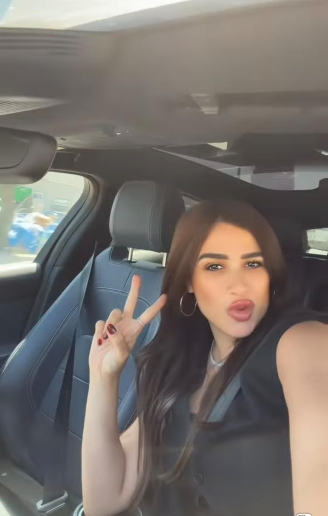 عربية من غير سواق في أمريكا.. تعليق طريف من ياسمين عبد العزيز يشعل السوشيال ميديا - الخليج الان