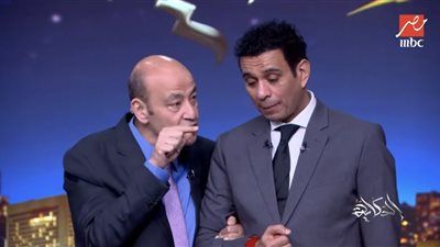 محمود الليثي يكشف سر «أبو السيد» و«عبد السلام» في أغانيه مع عمرو أديب - الخليج الان