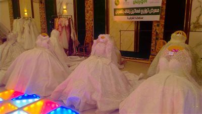 تنظيم معرض خاص لتوزيع فساتين الزفاف لدعم زواج الفتيات اليتيمات بالشرقية - الخليج الان