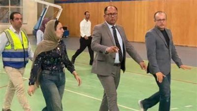 رئيس جامعة حلوان يتفقد المنشآت والملاعب الرياضية بالنادي - الخليج الان