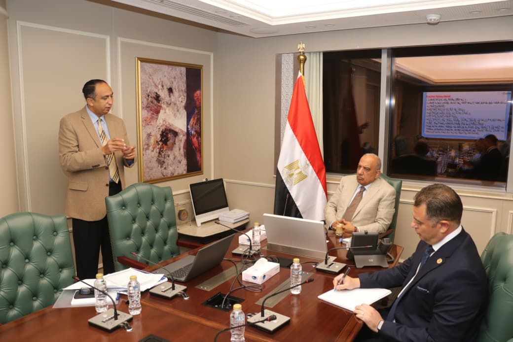 الكهرباء: تعاون بين الجهات المعنية القائمة على المشروع القومي ومتابعة الاستعدادات لاستقبال الوقود النووى - الخليج الان
