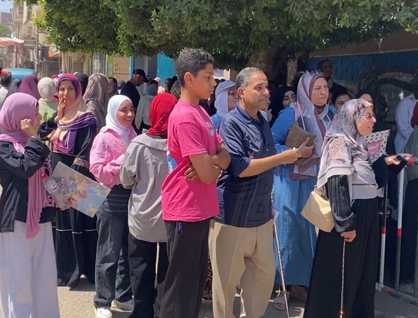وكيل تعليم المنيا.. 33 الف طالب أدو امتحانات اللغة الأجنبية الثانية دون معوقات - الخليج الان
