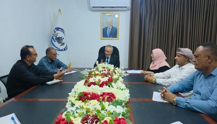 عدن.. توجهات حكومية لتحديث بيانات المستفيدين وتعزيز الشفافية في صندوق الرعاية