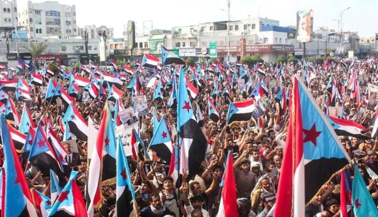 شباب خور مكسر يحذرون من استفزازات "سلطة الأمر الواقع" ويؤكدون تمسكهم برموز الجنوب