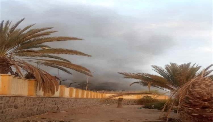 اندلاع حريق في مصنع "سنو كريم" بالمنصورة في عدن