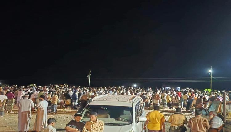 بمشهد مهيب وحزن عميق.. الروضة تودع الدكتور عبدالرحيم محضار إلى مثواه الأخير