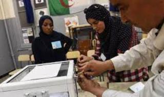 انتهاء التصويت بانتخابات الجزائر رسميا