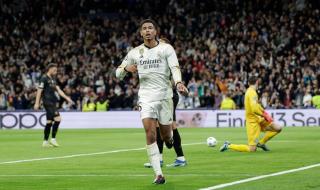 زيدان وبيلينغهام يطالبان ريال مدريد بالتعاقد مع هذا اللاعب