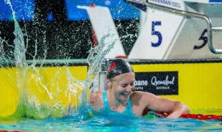 تيتموس تسجل رقمًا قياسيًّا عالميًّا جديدًا في سباق 200 متر حرة للسيدات