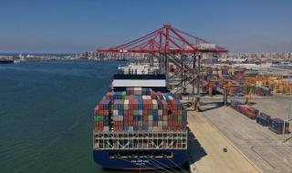 %10 انخفاض عجز الميزان التجاري المصري