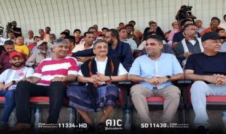 عاجل / محافظ عدن يصل ملعب مباراة "التلال وشمسان" بعد أحداث الأمس