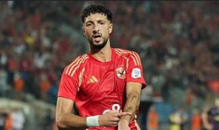 وسام أبو علي يعود من الإجازة اليوم للانتظام في تدريبات الأهلي استعدادًا للموسم الجديد - الخليج الان