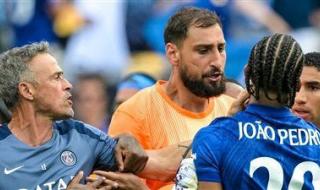 لويس إنريكي مدرب باريس سان جيرمان يفقد أعصابة على جواو بيدرو لاعب تشيلسي بعد خسارة كأس العالم للأندية - الخليج الان