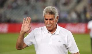 أحمد شوبير يكشف آخر تطورات الحالة الصحية لـ حسن شحاتة المدير الفني الأسبق لمنتخب مصر - الخليج الان