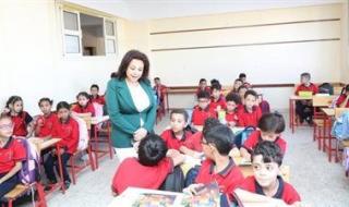 نائب محافظ البحر الأحمر تتفقد سير العملية التعليمية ببعض مدارس الغردقة - الخليج الان