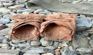 قبائل شبوة القدماء أول من لبس الأحذية الجلدية.. حكاية الرَّمش