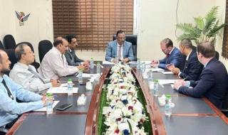 رئيس مصلحة الجمارك يبحث مع مساعد المبعوث الأممي للشؤون الاقتصادية تطوير الإجراءات الجمركية