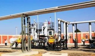 فى دفعة قوية لمسار التنمية.. الدكتور إسماعيل كمال: إصدار تصاريح الحفر لبدء أعمال مد خطوط الغاز للقرى المدرجة بالمبادرة الرئاسية "حياة كريمة " - الخليج الان