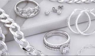 ارتفاع محدود للفضة محليًا رغم تصحيح حاد عالميًا بعد رفع الهوامش - الخليج الان