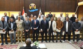 محافظ الفيوم يوافق علي إطلاق أسماء الشهداء على عدد من المنشآت الحكومية والشوارع العامة - الخليج الان