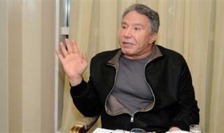 أكمل قرطام يفوز برئاسة حزب المحافظين وعمرو الشريف نائبا - الخليج الان