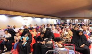 توزيع مساعدات نقدية لـ416 من أطفال الشلل الدماغي وأسرهم في عدن*