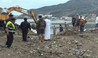 تحرك مباشر للسلطة المحلية بعدن عقب المنخفض الجوي