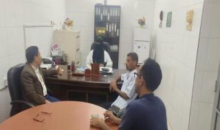 الأمين العام لمحلي خورمكسر ينفذ نزولًا ميدانيًا إلى المجمع الصحي ويؤكد على تحسين الخدمات الطبية