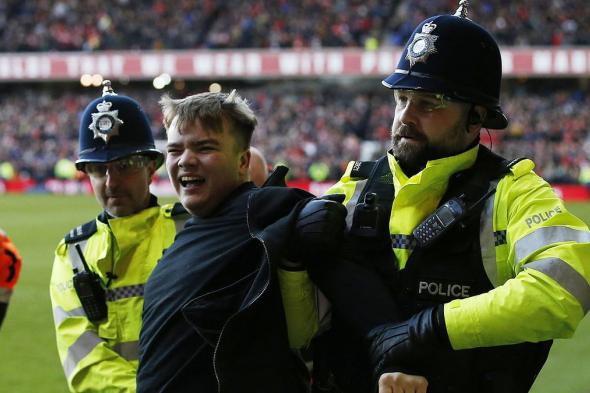 إحصائية: 2264 عملية اعتقال ذات صلة بكرة القدم في إنجلترا وويلز